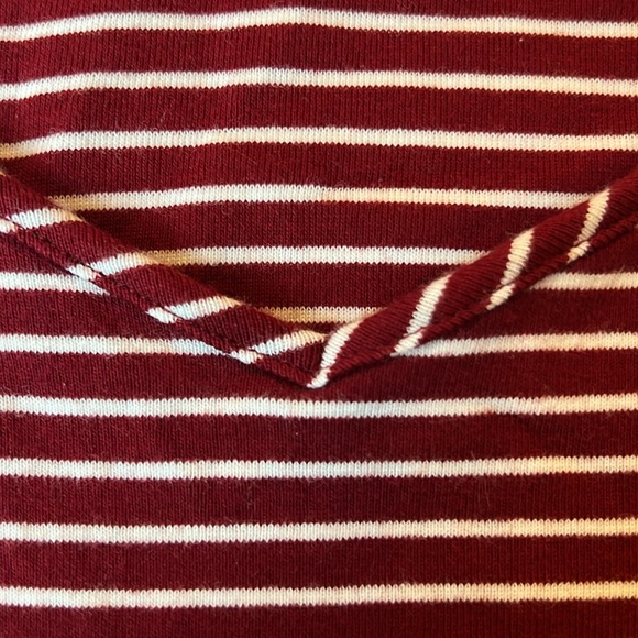 ❤️ANN TAYLOR 100% PIMA COTTON RED & WHITE STRIPED SHORT SLEEVE V NECK TOP SMALL - Picture 12 of 13